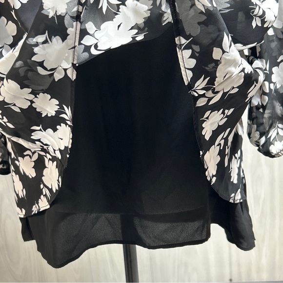 New Directions Floral Print Blouse Size Large - Picture 2 of 12